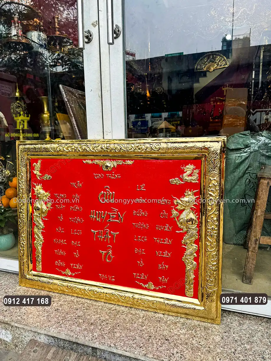 Gia chủ n&ecirc;n treo vật phẩm thờ c&uacute;ng tại nơi uy nghi&ecirc;m, thanh tịnh